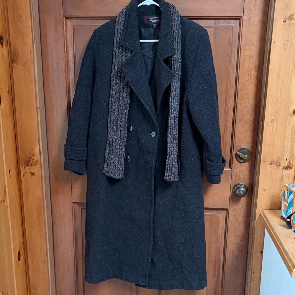 Vintage Stephanie Mathews Petite  Double-Breasted Coat with Scarf Size 8P